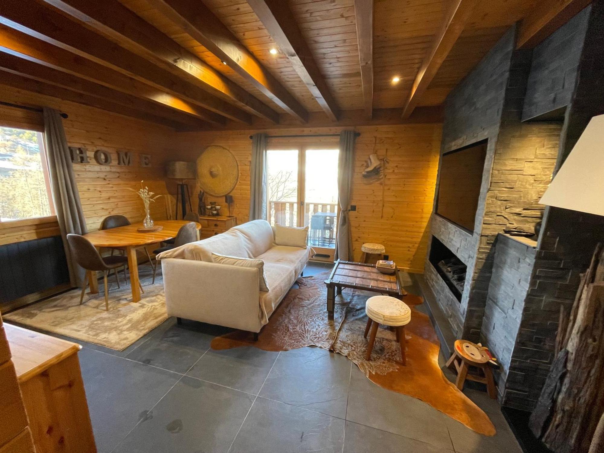 Chalet De L'entasse N°9 *